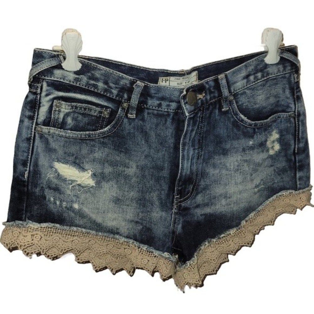 Free People Coastal Cowgirl Blue Jean Shorts Beige Eyelet Crochet Border - W 27